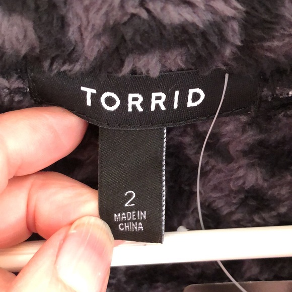 TORRID NWT Faux Shearling leopard print gray zip front jackets- size 2x … - Picture 7 of 12